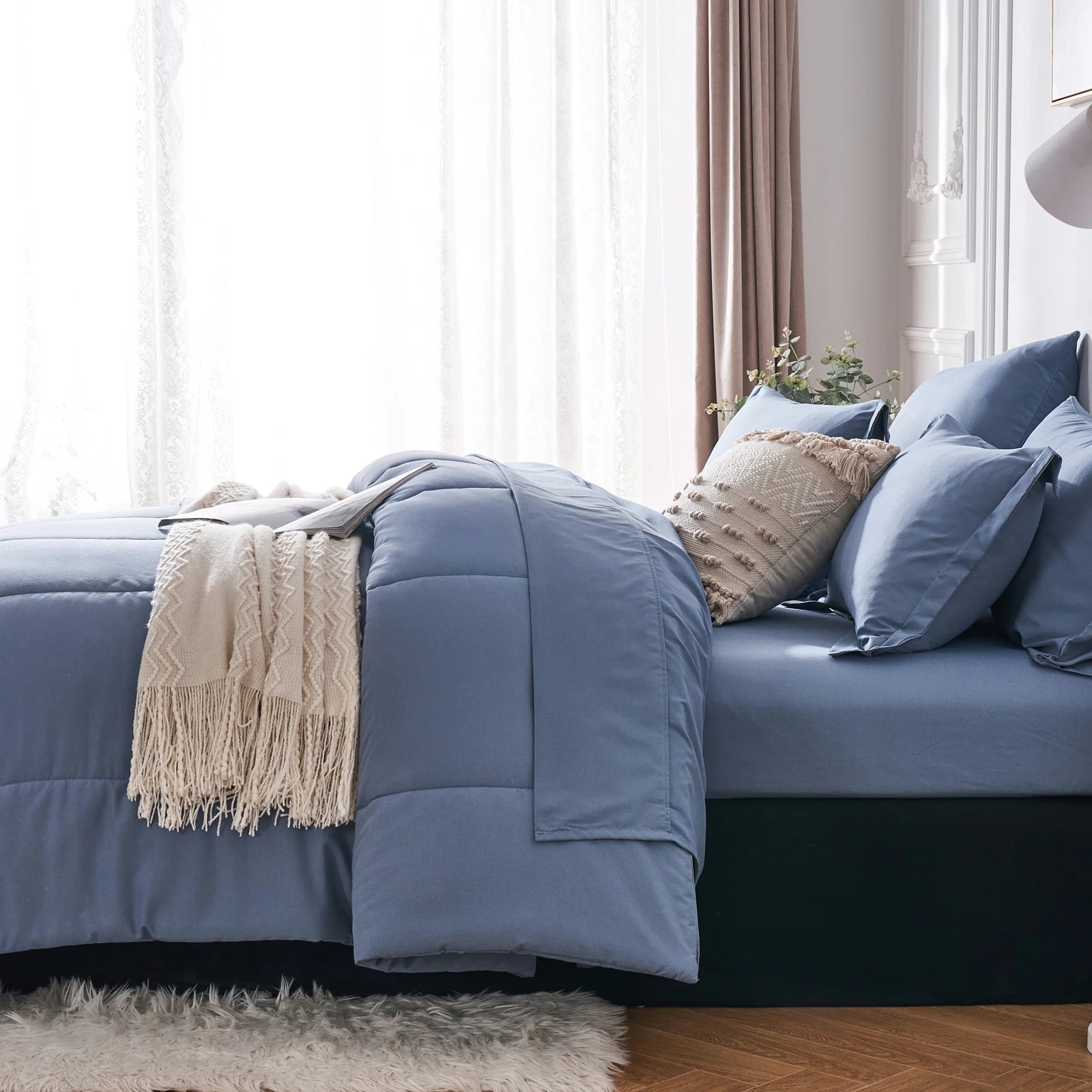 7PC Bed-in-a-Bag Comforter Set (Queen)