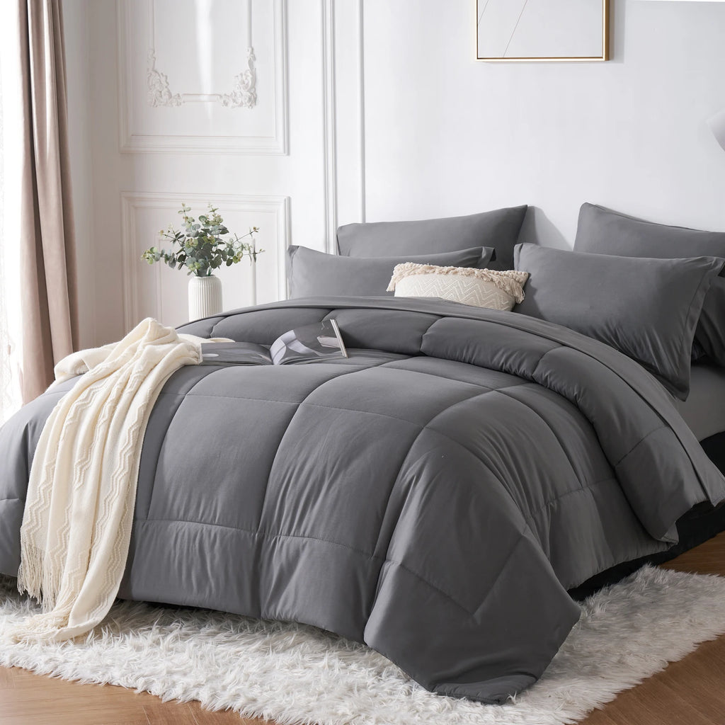 7PC Bed-in-a-Bag Comforter Set (Queen)